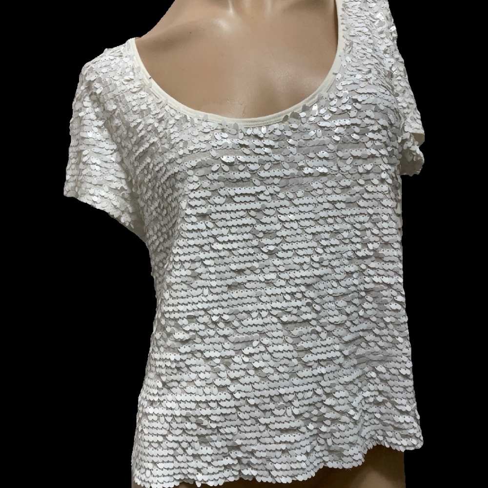 Pre-owned White Stretchy Shirt w SEQUINS overall Misses LARGE